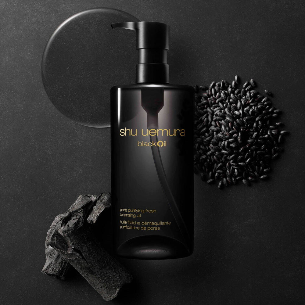シュウウエムラから新たに毛穴詰まりにアプローチする「ブラッククレンジングオイル」を発売!
